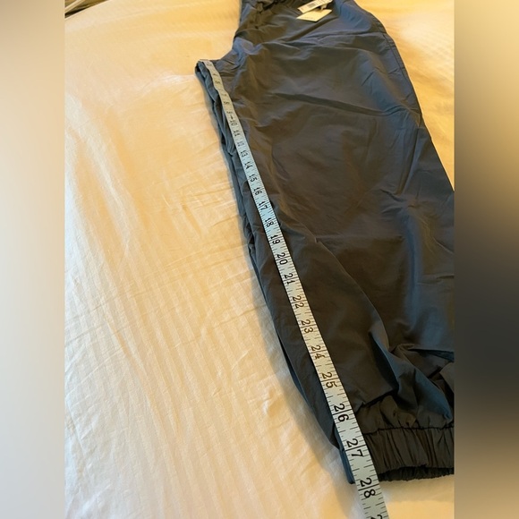 Good American ESSENTIAL TRACK PANT - Picture 5 of 11